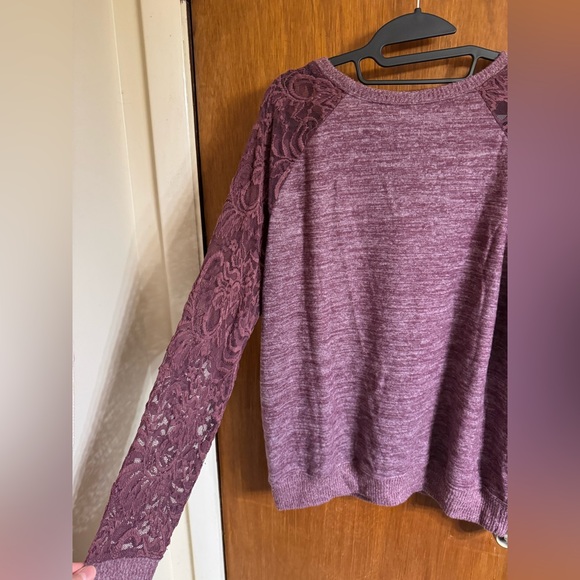 Excellent used condition, size 1 sweater from Super Soft by Torrid, color mauve - Picture 8 of 15